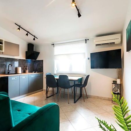 Apartman Smaragd ฟาชานา ภายนอก รูปภาพ